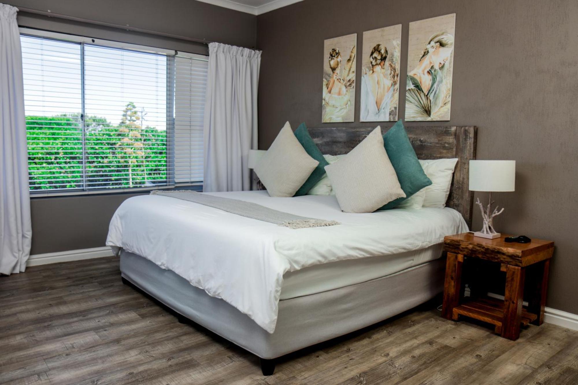Nine On Uys Street B & B Jeffreys Bay Exterior photo